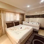 Laleli Palace I